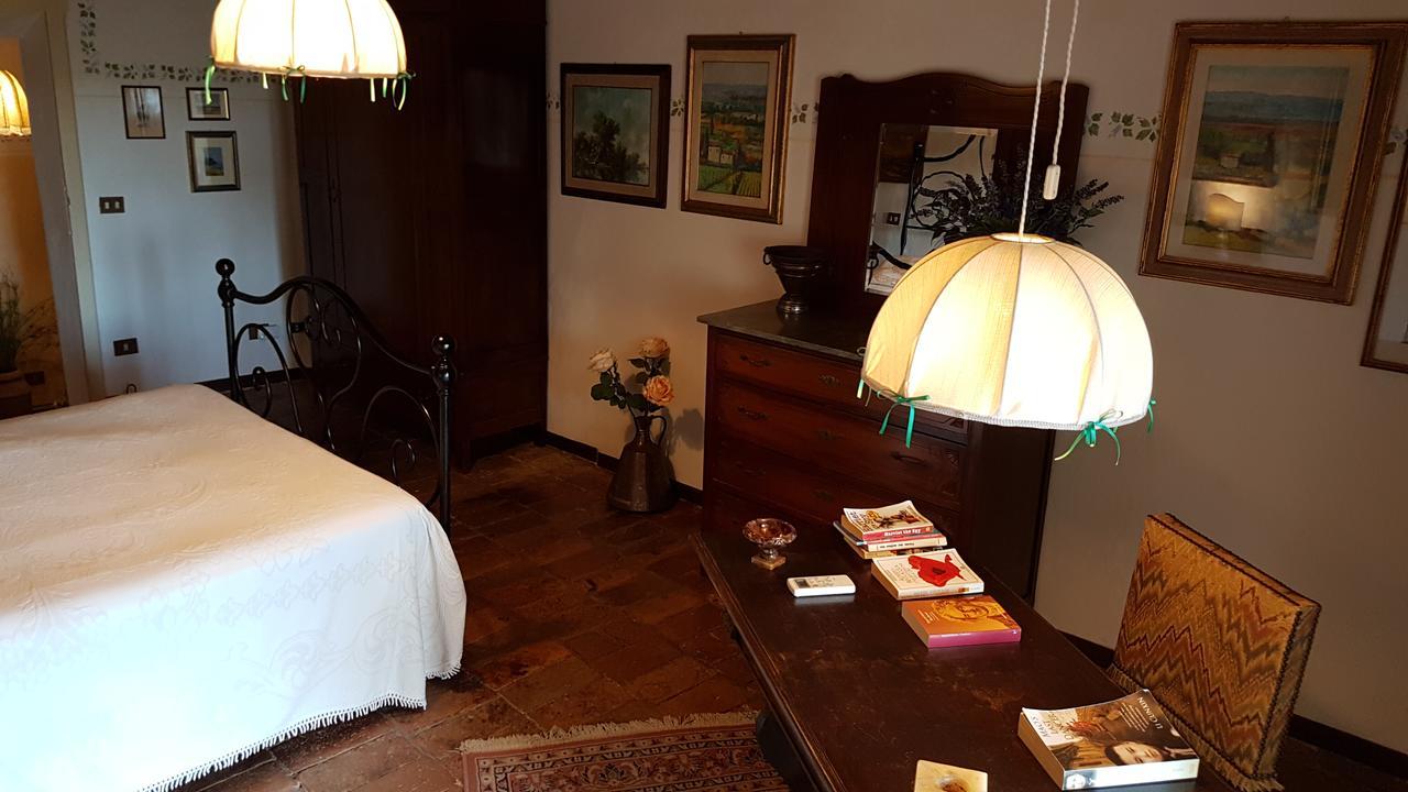 La Romita Ospitalita Rurale Familiare Villa Montisi Exteriör bild